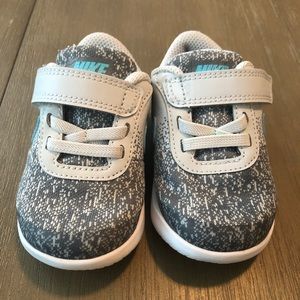 Nike toddler shoes